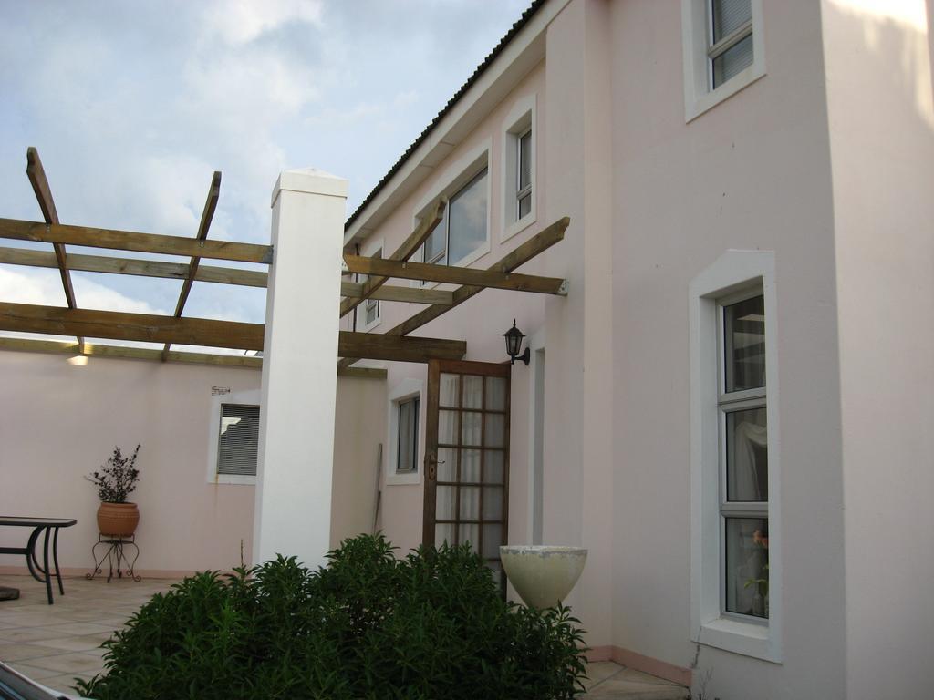 Avondsrus Guesthouse Bettys Bay Exterior photo